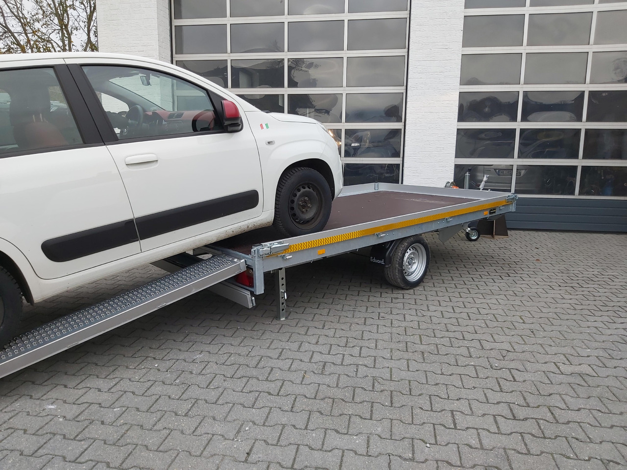 Multi Transporter 356x200x10cm Alurampen Seilwinde Stützen Lfh: 63cm 13" (L) 1800kg - Remolque de coche: foto 1 Multi Transporter 356x200x10cm Alurampen Seilwinde Stützen Lfh: 63cm 13" (L) 1800kg - Remolque de coche: foto 1