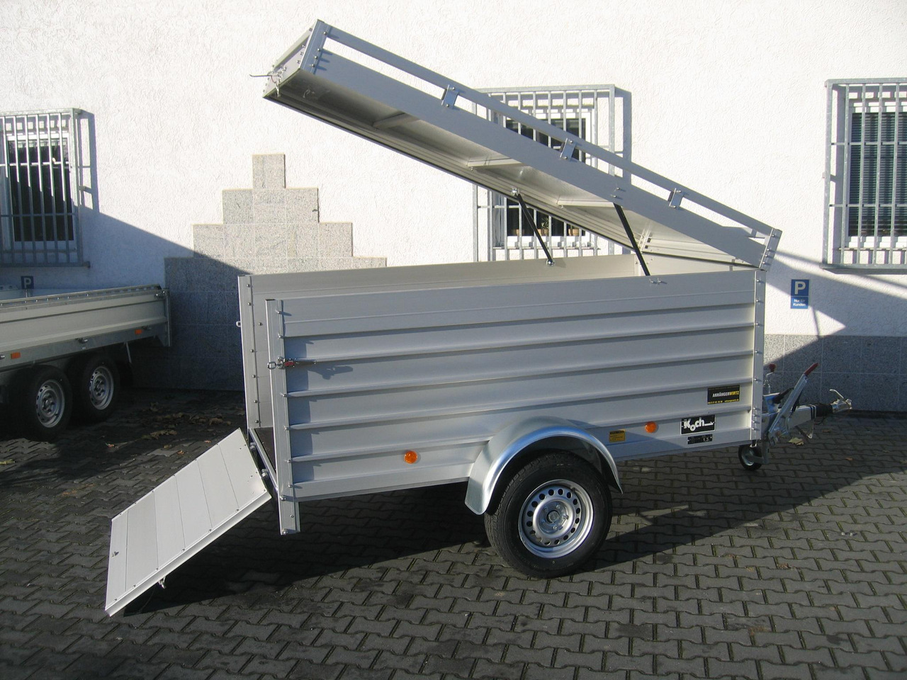 PKW Anhänger Koch Aluline 4.13 Deckel 250x125x95cm (S) 1300kg 100 km/H Aktion 2022 - Remolque caja cerrada: foto 4 PKW Anhänger Koch Aluline 4.13 Deckel 250x125x95cm (S) 1300kg 100 km/H Aktion 2022 - Remolque caja cerrada: foto 4
