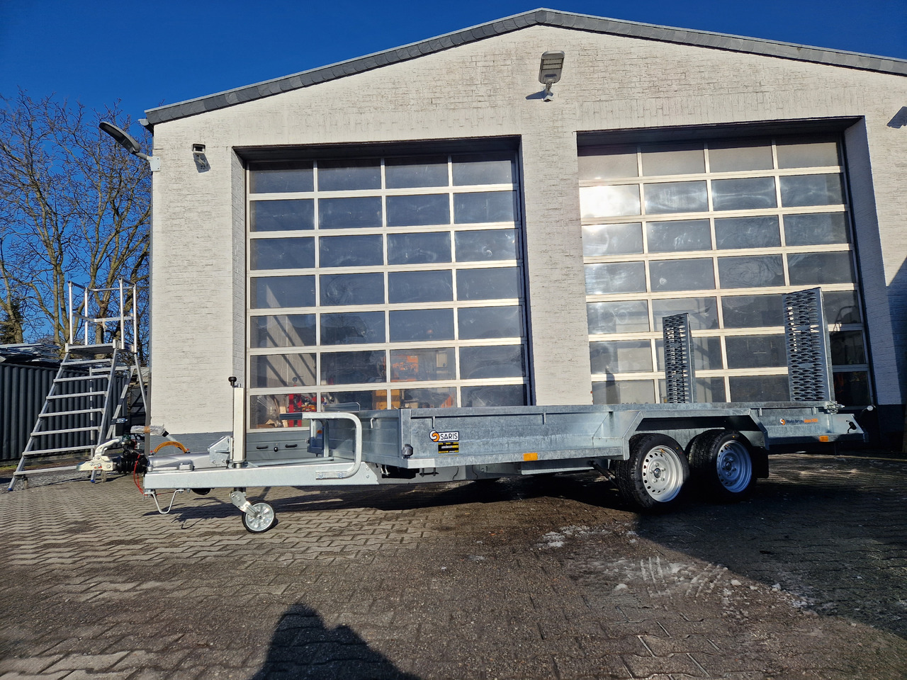 Saris Magnum MAXX 3500 406x182x30cm force one Rampen Schaufelablage 100km/H 3500kg Januar Aktion - Remolque porta maquinaria: foto 5 Saris Magnum MAXX 3500 406x182x30cm force one Rampen Schaufelablage 100km/H 3500kg Januar Aktion - Remolque porta maquinaria: foto 5