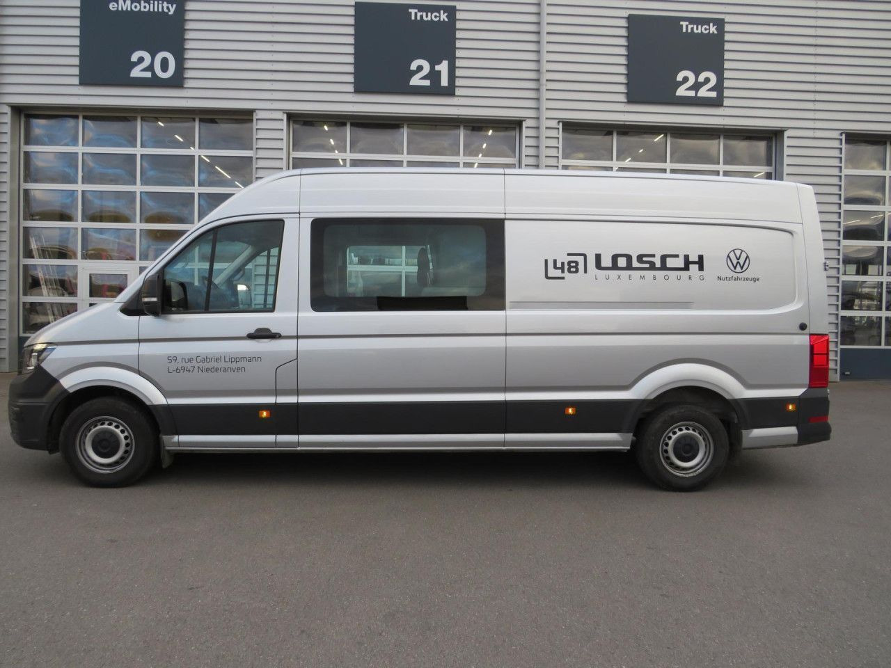 Volkswagen Crafter 35 L4H3 Doka Kasten Volkswagen Crafter 35 L4H3 Doka Kasten Klima AHK Navi ZV - Furgón, Furgoneta combi: foto 3 Volkswagen Crafter 35 L4H3 Doka Kasten Volkswagen Crafter 35 L4H3 Doka Kasten Klima AHK Navi ZV - Furgón, Furgoneta combi: foto 3