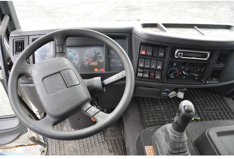 Volvo FL618 4X2 Kran/kapell - Camión grúa: foto 5 Volvo FL618 4X2 Kran/kapell - Camión grúa: foto 5