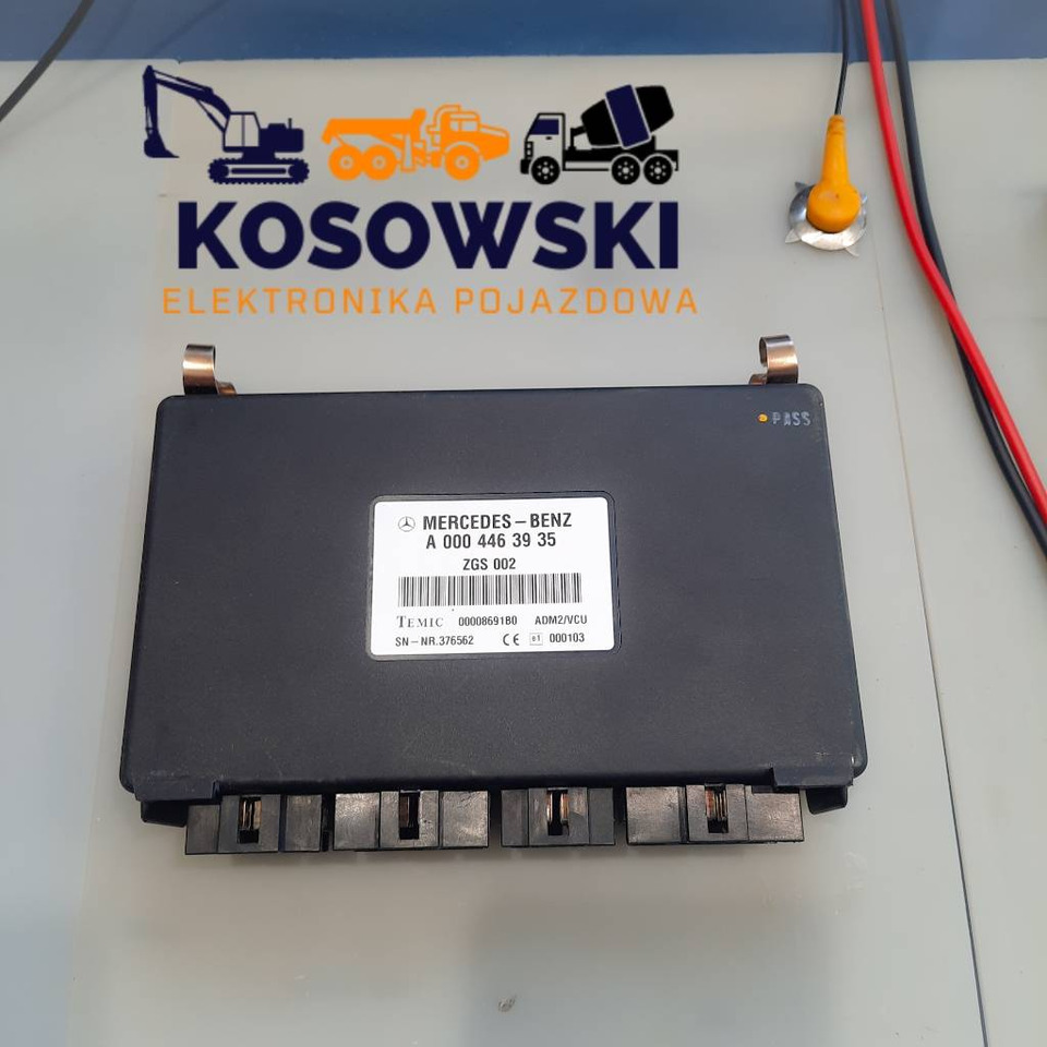 MERCEDES-BENZ ADM2 - Unidad de control para Grúa: foto 1 MERCEDES-BENZ ADM2 - Unidad de control para Grúa: foto 1