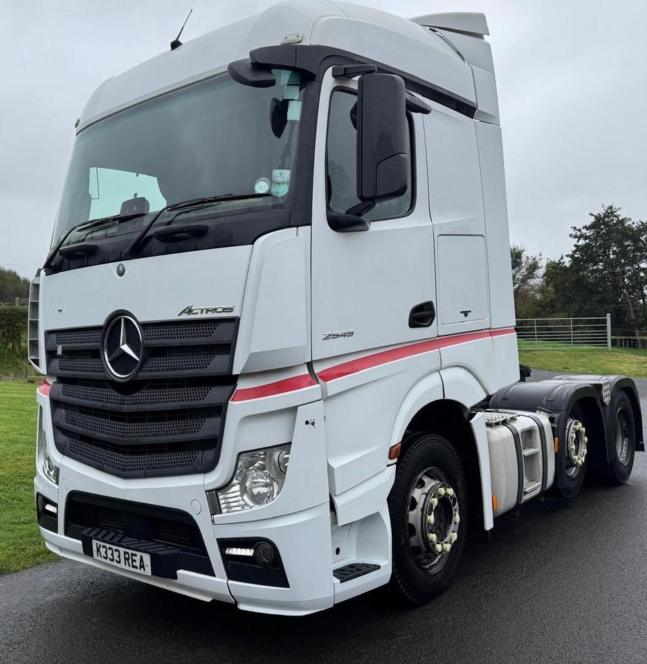 Mercedes Actros - Cabeza tractora: foto 3 Mercedes Actros - Cabeza tractora: foto 3