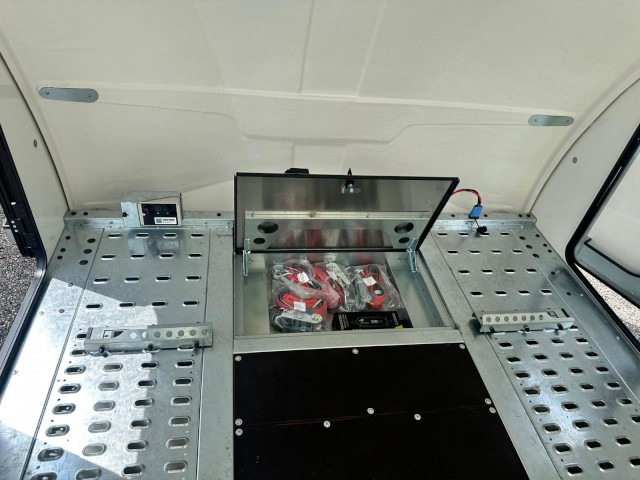 Remolque portavehículos nuevo Brian James Race Sport 341, 341-5521-35-2-12-B, 5530x2100x1960mm, 3,5 to.: foto 12 Remolque portavehículos nuevo Brian James Race Sport 341, 341-5521-35-2-12-B, 5530x2100x1960mm, 3,5 to.: foto 12