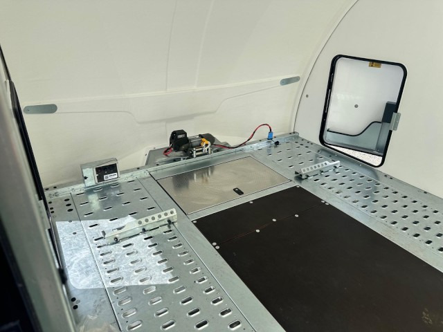 Remolque portavehículos nuevo Brian James Race Sport 341, 341-5521-35-2-12-B, 5530x2100x1960mm, 3,5 to.: foto 10 Remolque portavehículos nuevo Brian James Race Sport 341, 341-5521-35-2-12-B, 5530x2100x1960mm, 3,5 to.: foto 10