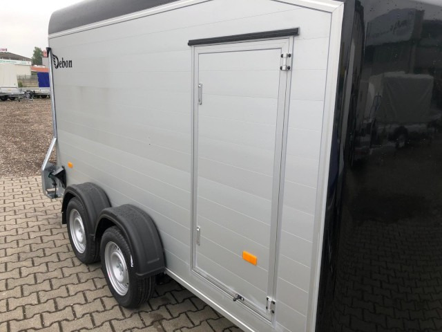 Cheval Liberte Debon Roadster 700 Alu + Türe 2600 kg, 100 km/h, 375x180x202cm - Remolque caja cerrada: foto 4 Cheval Liberte Debon Roadster 700 Alu + Türe 2600 kg, 100 km/h, 375x180x202cm - Remolque caja cerrada: foto 4