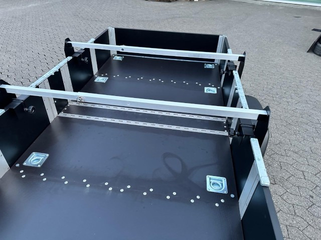 Faltos Blackline mit Fahrradträger, 750 kg, 2420 x 1420 x 300 mm - Remolque de coche: foto 4 Faltos Blackline mit Fahrradträger, 750 kg, 2420 x 1420 x 300 mm - Remolque de coche: foto 4