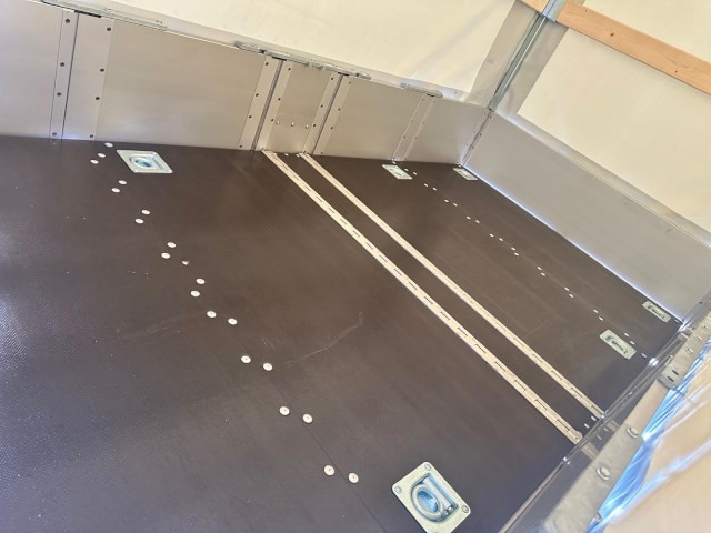 Faltos Pureline Vorteilsaktion, Hochplane 750 kg, 2420 x 1420 x 300 mm - Remolque de coche: foto 4 Faltos Pureline Vorteilsaktion, Hochplane 750 kg, 2420 x 1420 x 300 mm - Remolque de coche: foto 4