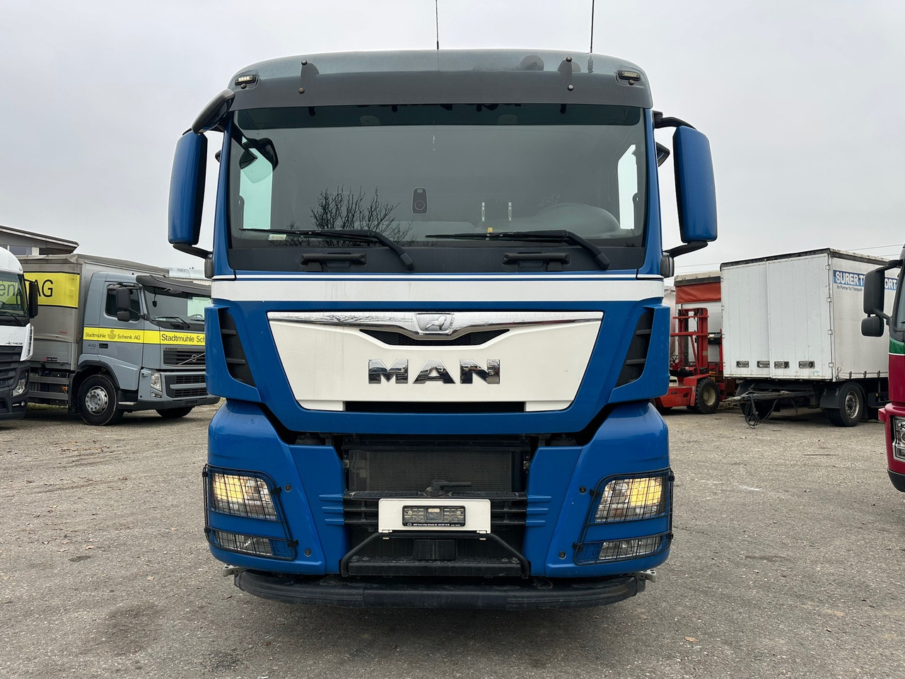 MAN TGS 33.500 6x4 - Cabeza tractora: foto 2 MAN TGS 33.500 6x4 - Cabeza tractora: foto 2
