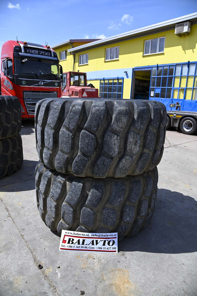 Leasing de Bridgestone tires 30/65R25 with rims Bridgestone tires 30/65R25 with rims: foto 9 Leasing de Bridgestone tires 30/65R25 with rims Bridgestone tires 30/65R25 with rims: foto 9