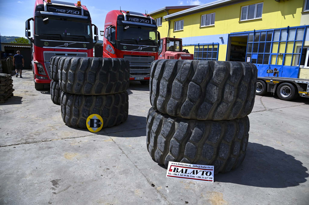 Leasing de Bridgestone tires 30/65R25 with rims Bridgestone tires 30/65R25 with rims: foto 8 Leasing de Bridgestone tires 30/65R25 with rims Bridgestone tires 30/65R25 with rims: foto 8