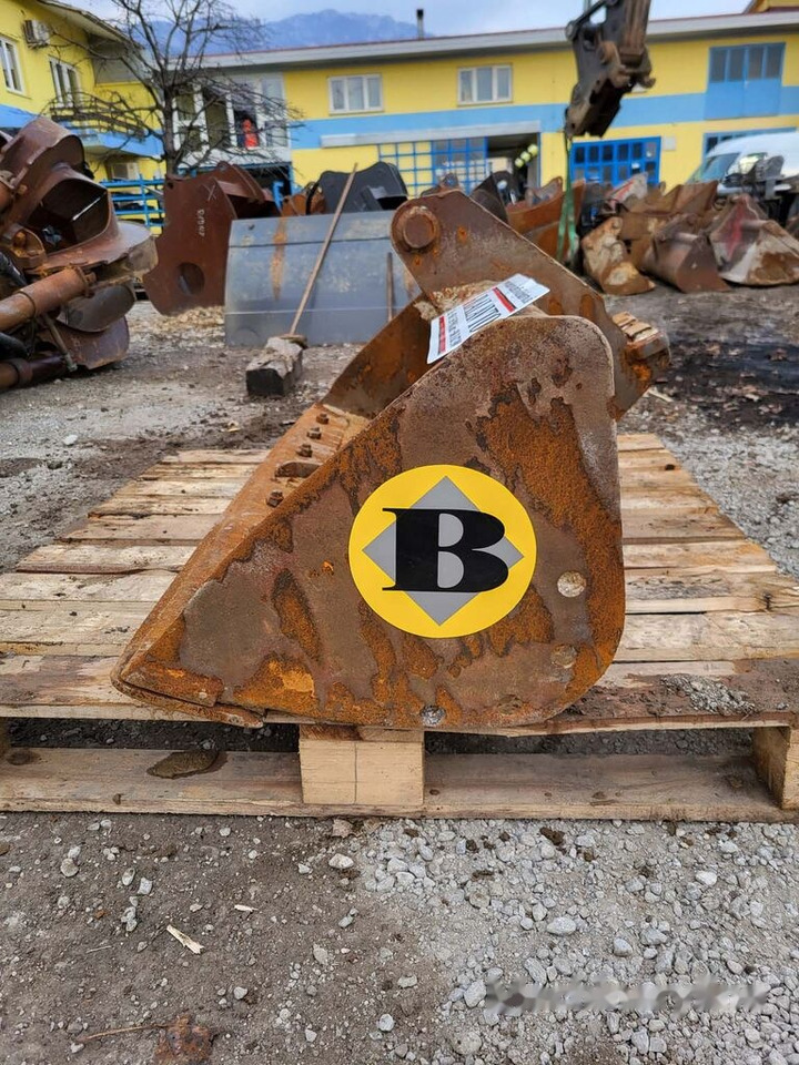 Ditch cleaning bucket 1400 mm VTN for 8-11 ton excavators - Cazo para excavadora para Excavadora: foto 2 Ditch cleaning bucket 1400 mm VTN for 8-11 ton excavators - Cazo para excavadora para Excavadora: foto 2