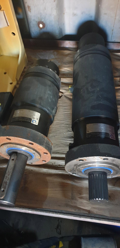 HKS DA--H 80 360º for PUTZMEISTER SPM 500 ESK1602791 for Putzmeister SPM 500 roadheader - Motor hidráulico: foto 2 HKS DA--H 80 360º for PUTZMEISTER SPM 500 ESK1602791 for Putzmeister SPM 500 roadheader - Motor hidráulico: foto 2