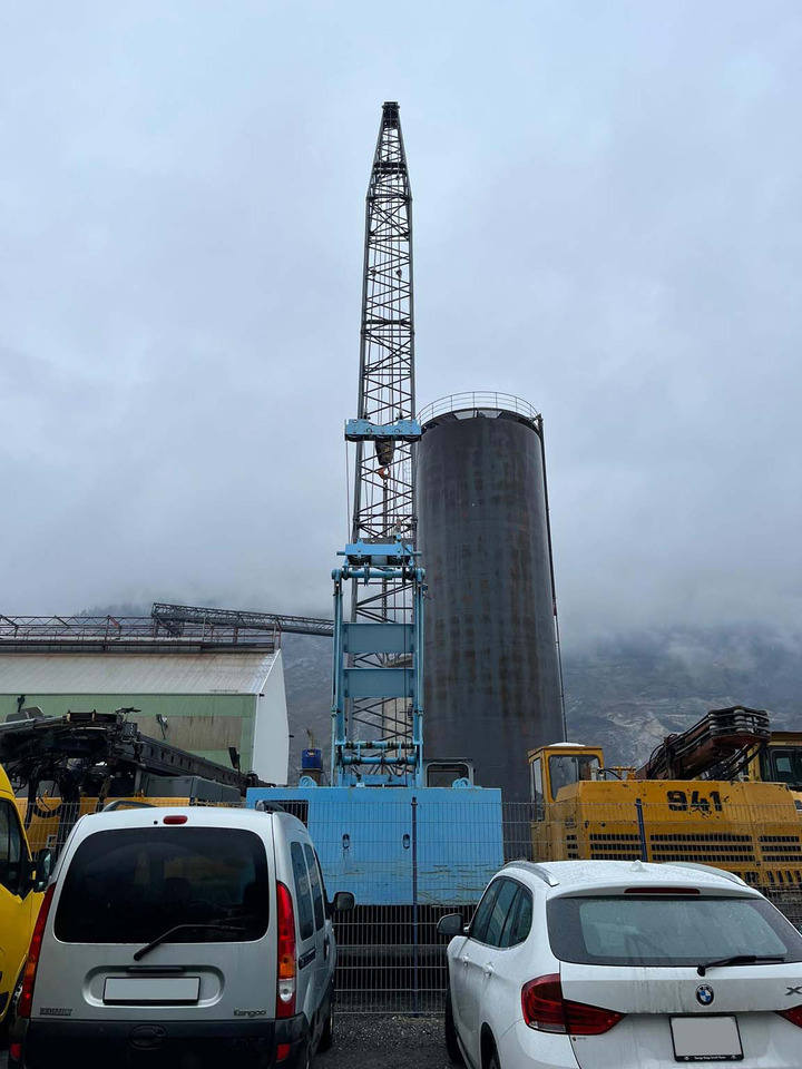 Hitachi KH 180-2 - Grúa sobre orugas: foto 5 Hitachi KH 180-2 - Grúa sobre orugas: foto 5