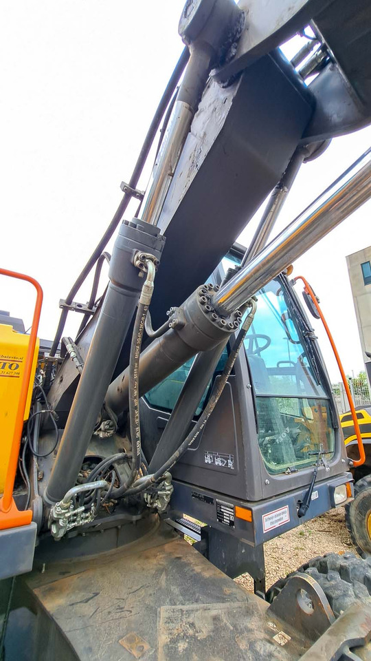 Volvo boom cylinder 14578082 Volvo EWR150E, EW140C, EW140D - Piezas de recambio para Excavadora: foto 1 Volvo boom cylinder 14578082 Volvo EWR150E, EW140C, EW140D - Piezas de recambio para Excavadora: foto 1