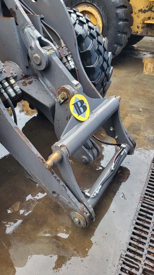 Quick coupler 2813127 for Volvo L40, L40B, L45, L45B - Acoplamiento rápido para Cargadora de ruedas: foto 3 Quick coupler 2813127 for Volvo L40, L40B, L45, L45B - Acoplamiento rápido para Cargadora de ruedas: foto 3