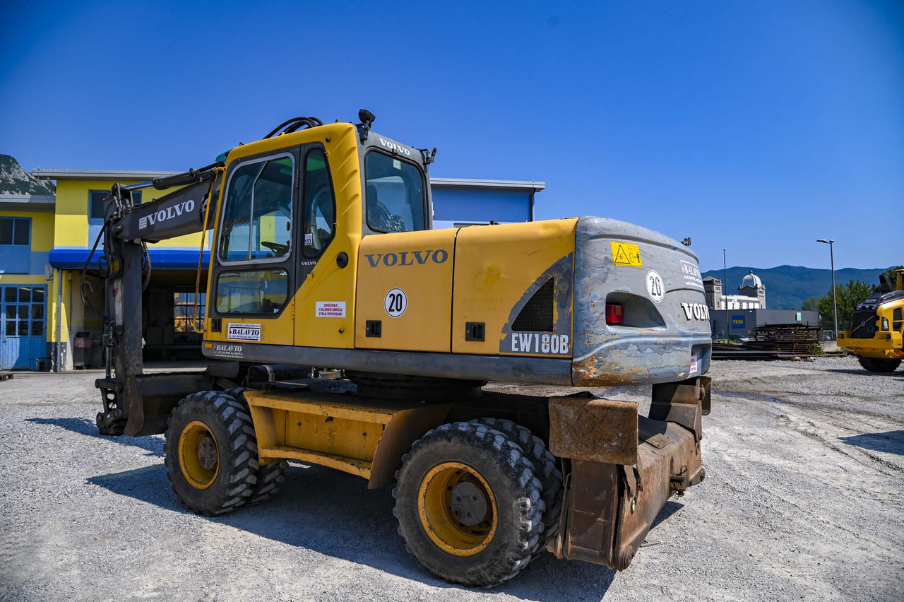 VOLVO EW180B - Excavadora de ruedas: foto 4 VOLVO EW180B - Excavadora de ruedas: foto 4