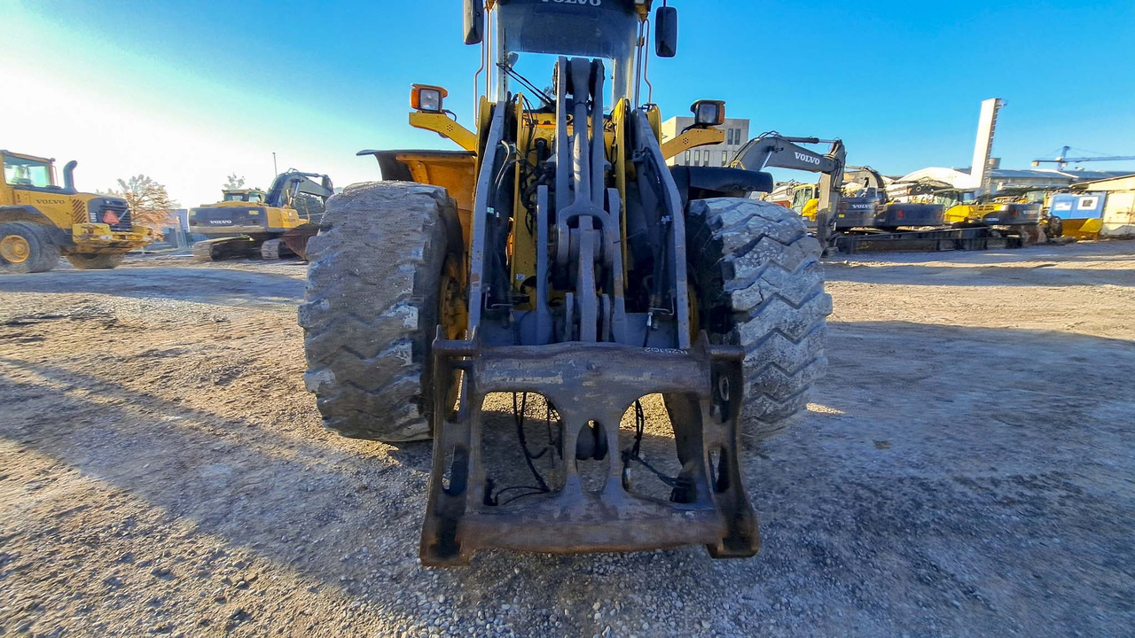 VOLVO L120E - Cargadora de ruedas: foto 2 VOLVO L120E - Cargadora de ruedas: foto 2