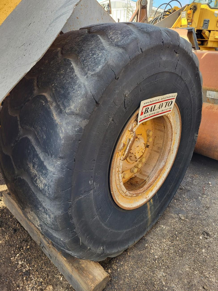 Volvo rims - Llanta para Cargadora: foto 4 Volvo rims - Llanta para Cargadora: foto 4