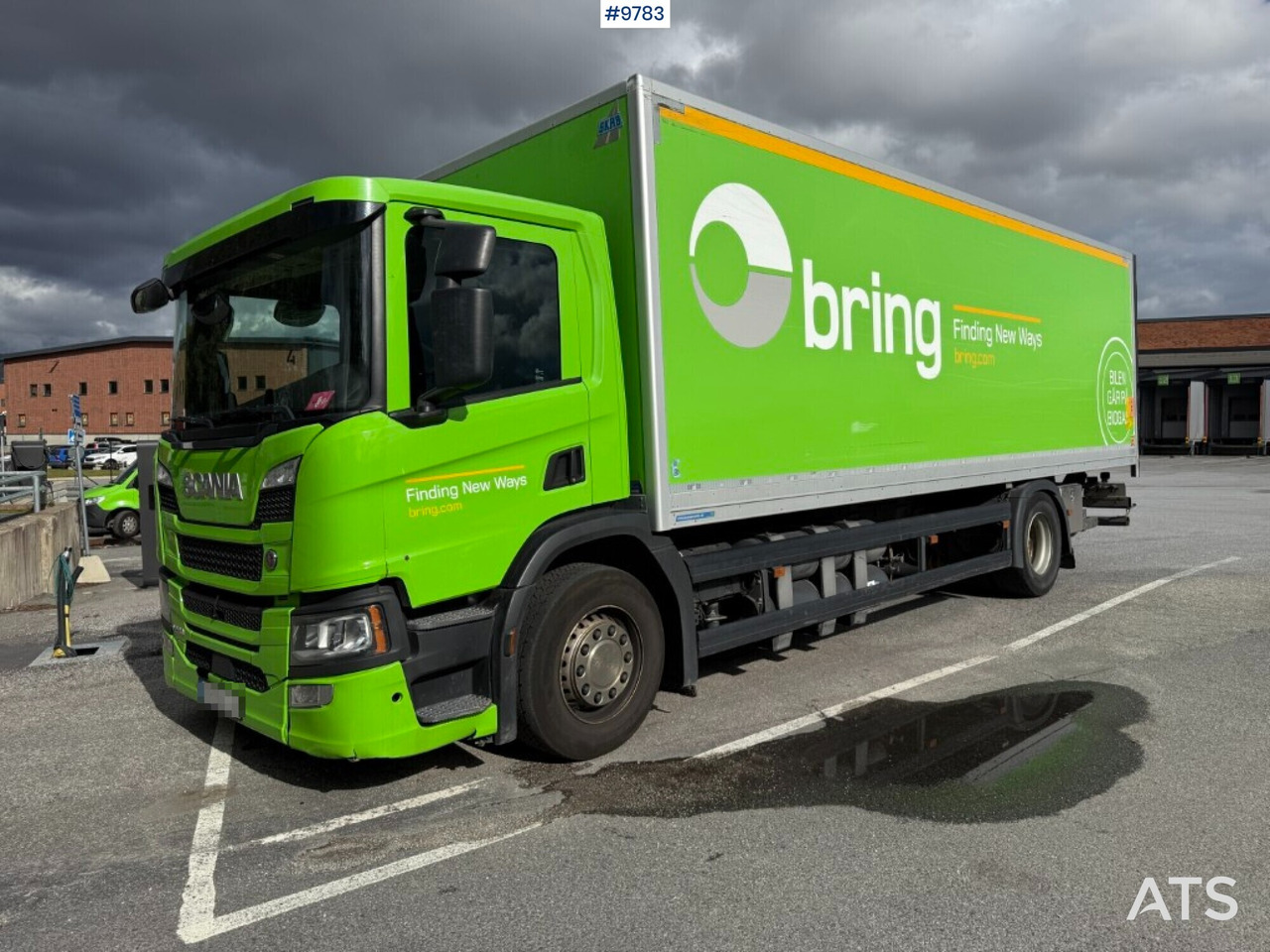 Box truck Scania P280 gas-powered - Camión caja cerrada: foto 1 Box truck Scania P280 gas-powered - Camión caja cerrada: foto 1