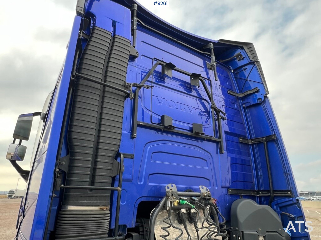 Cabeza tractora Newly inspected tractor unit VOLVO FH 62 TT - VIDEO: foto 17