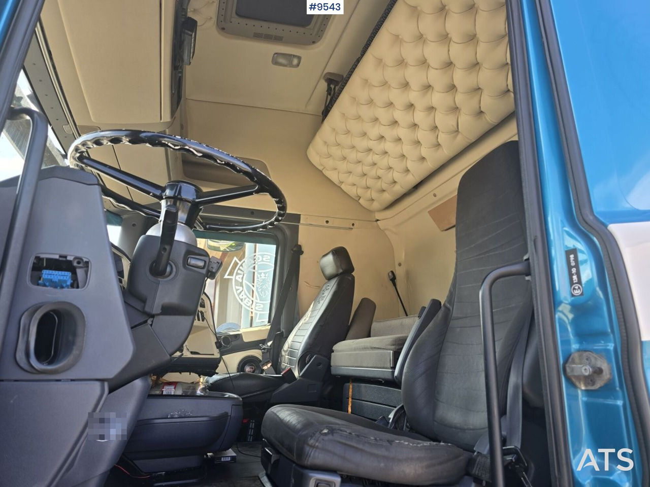 Scania R560 6x2 Tractor unit - Cabeza tractora: foto 4 Scania R560 6x2 Tractor unit - Cabeza tractora: foto 4
