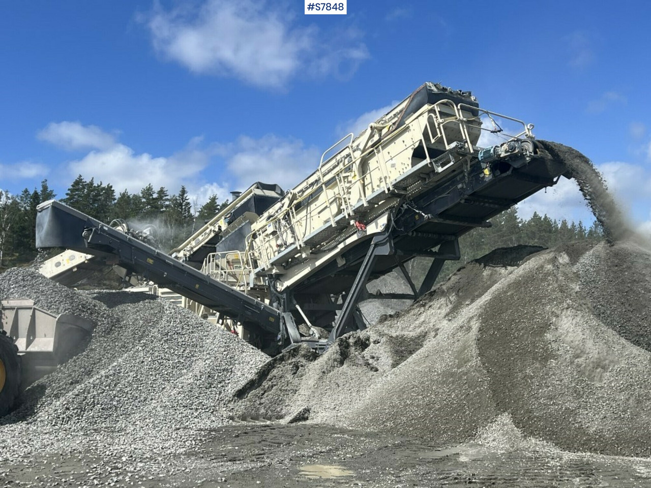 Crusher on tracks, Metso Lokotrack LT 330D (See video) - Machacadora: foto 4 Crusher on tracks, Metso Lokotrack LT 330D (See video) - Machacadora: foto 4