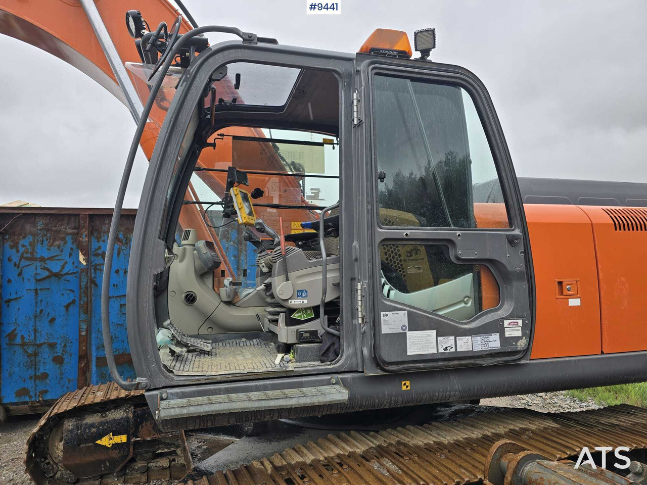 Hitachi ZX 250 LC-3 - Excavadora de cadenas: foto 3 Hitachi ZX 250 LC-3 - Excavadora de cadenas: foto 3
