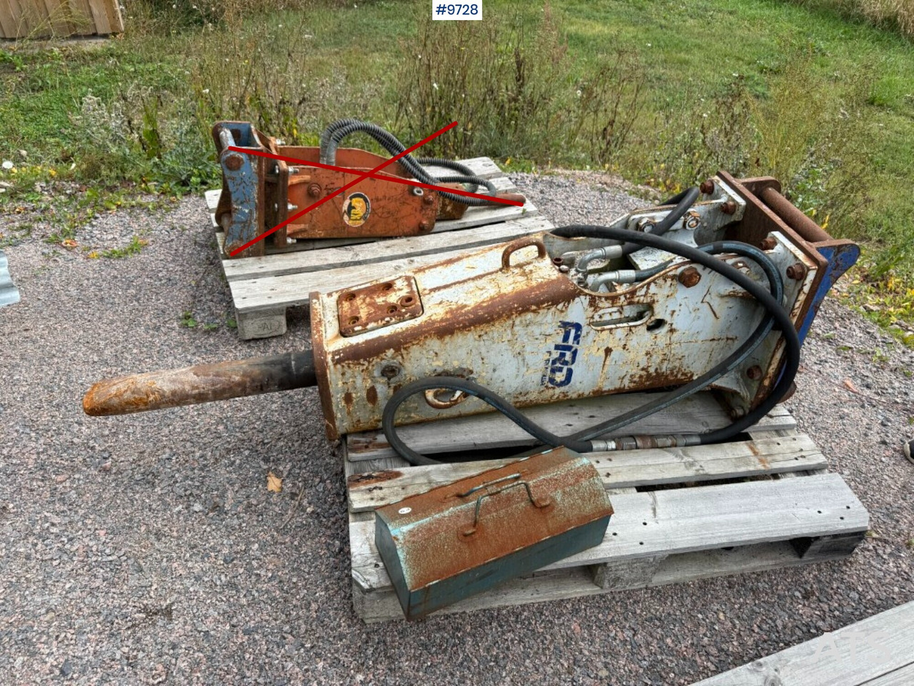 Hydraulic hammer Furukawa F9LN S45 - Martillo hidráulico: foto 2 Hydraulic hammer Furukawa F9LN S45 - Martillo hidráulico: foto 2