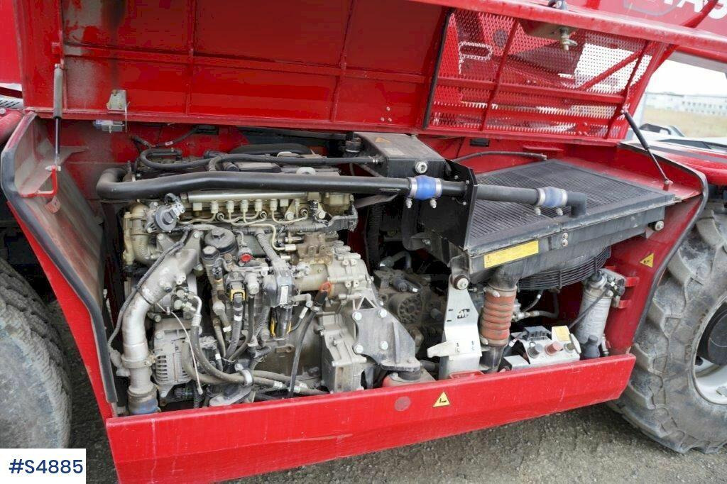 Manipulador telescópico Magni RTH 6,30 SH-M/C Around turning telescopic loader: foto 38