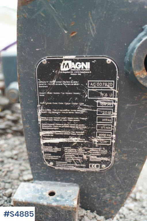 Manipulador telescópico Magni RTH 6,30 SH-M/C Around turning telescopic loader: foto 46