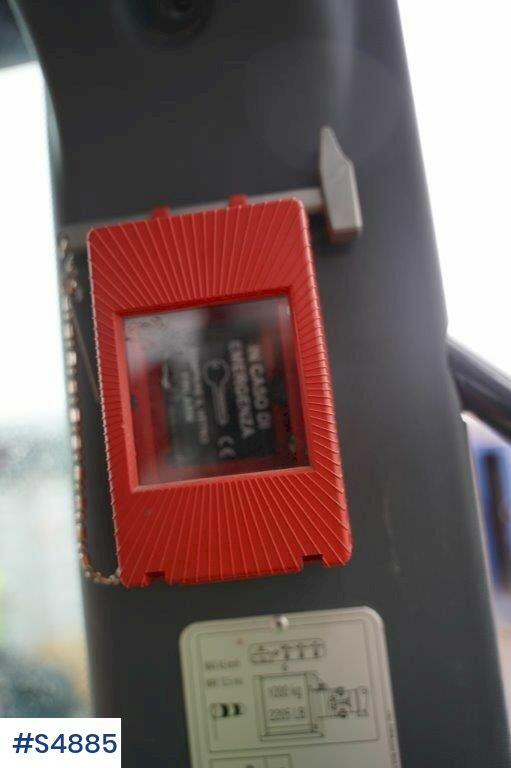 Manipulador telescópico Magni RTH 6,30 SH-M/C Around turning telescopic loader: foto 26