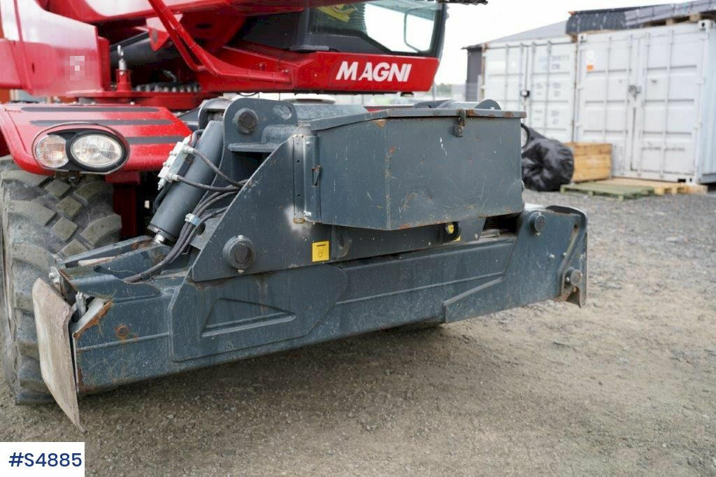 Manipulador telescópico Magni RTH 6,30 SH-M/C Around turning telescopic loader: foto 40