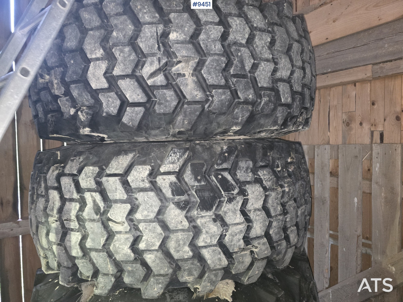 NOKIAN TIRE AND RIM FOR HUDDIG - Equipo de construcción: foto 3 NOKIAN TIRE AND RIM FOR HUDDIG - Equipo de construcción: foto 3