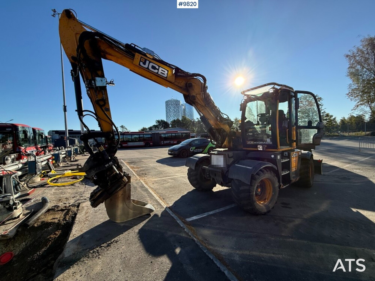 JCB Hydradig 110w wheel excavator with tiltrotator and attachments - Otros maquinaria: foto 2 JCB Hydradig 110w wheel excavator with tiltrotator and attachments - Otros maquinaria: foto 2