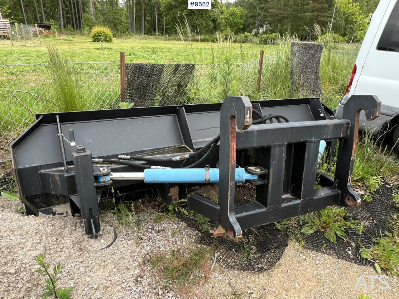 Plow - Hoja de bulldozer: foto 2 Plow - Hoja de bulldozer: foto 2