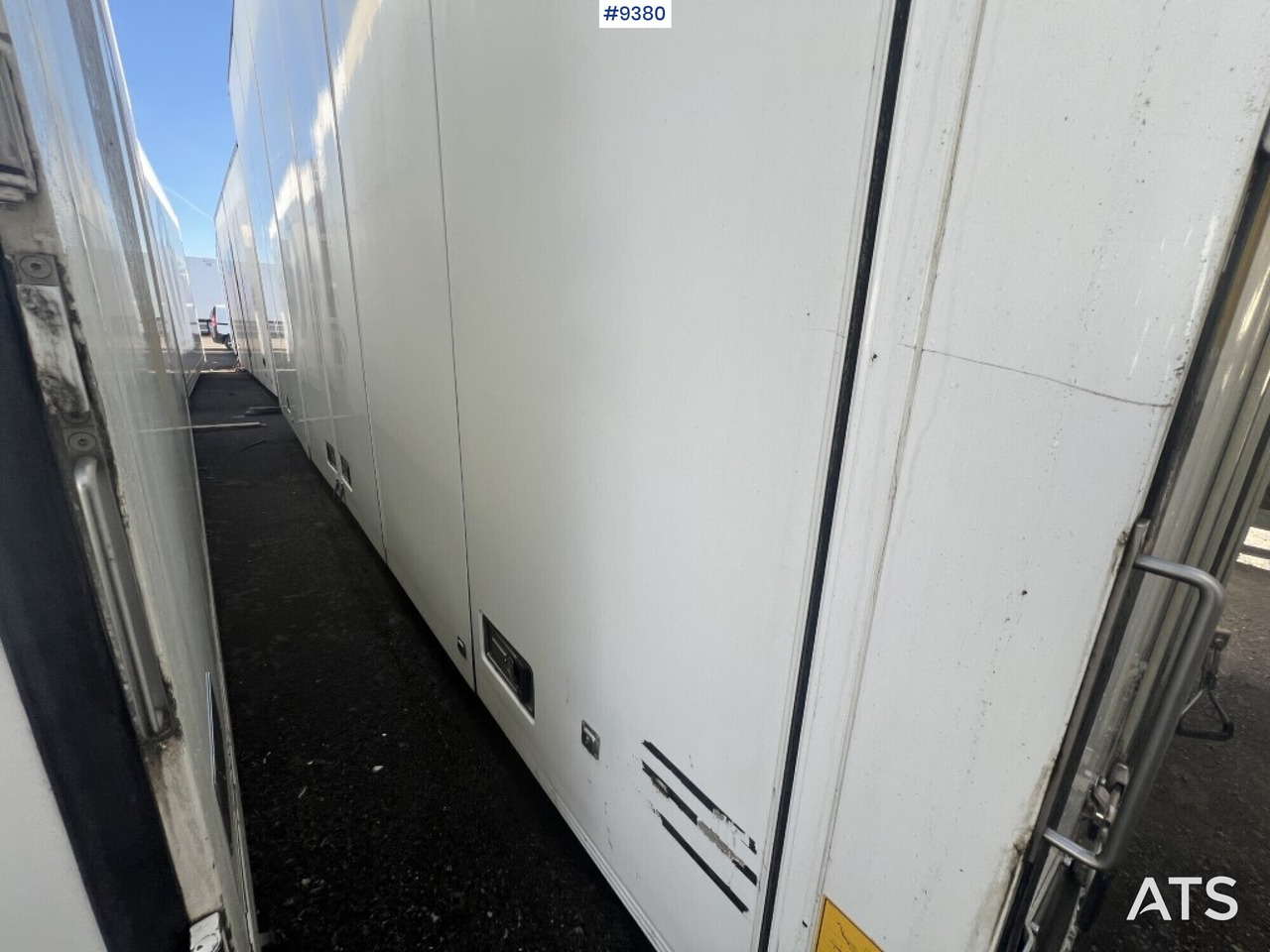 Refrigerated trailer cabinet Ekeri - Carrocería-frigorifico: foto 2 Refrigerated trailer cabinet Ekeri - Carrocería-frigorifico: foto 2