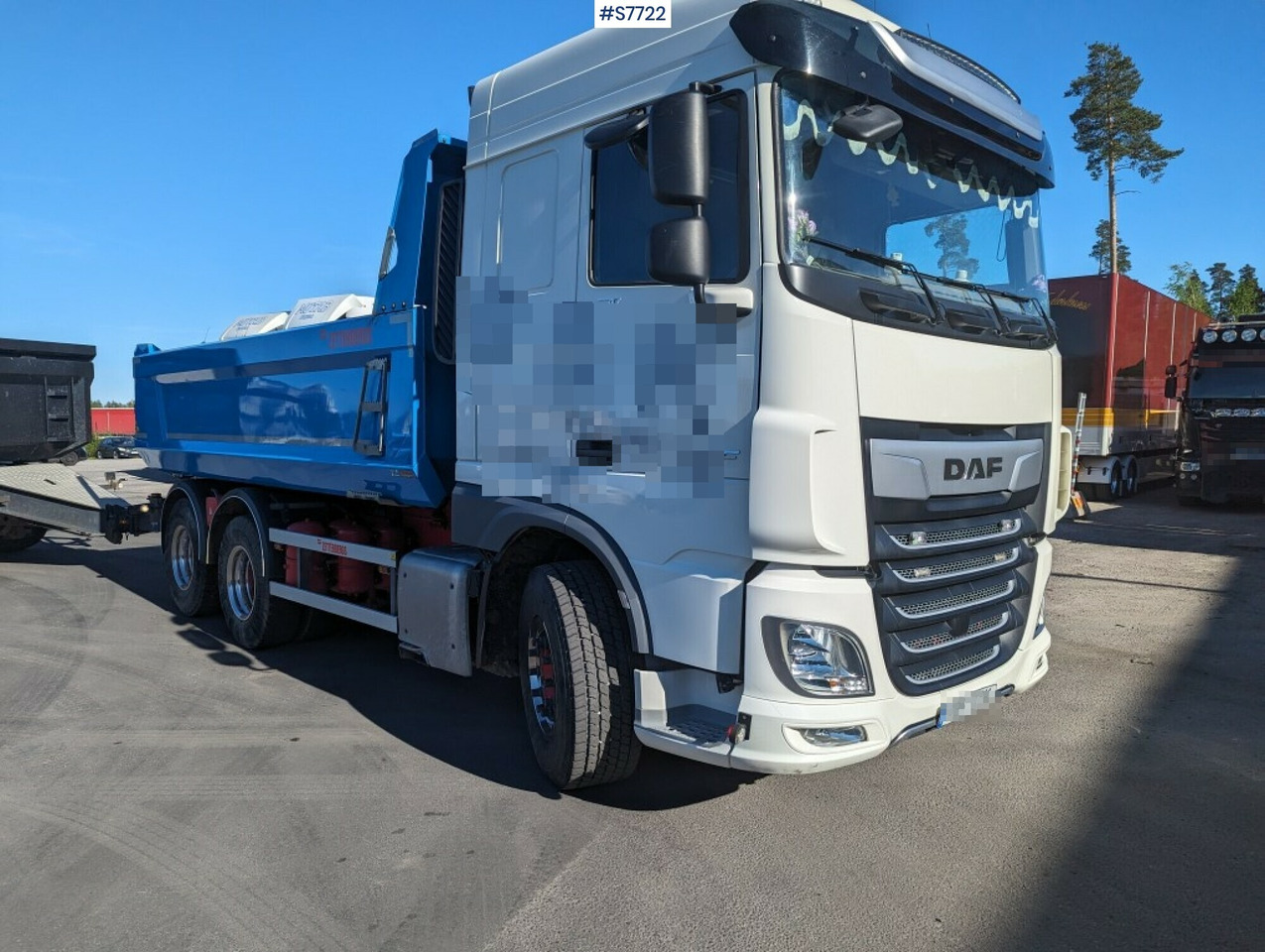 Tipper Truck DAF FAT XF530Z - Camión volquete: foto 1 Tipper Truck DAF FAT XF530Z - Camión volquete: foto 1