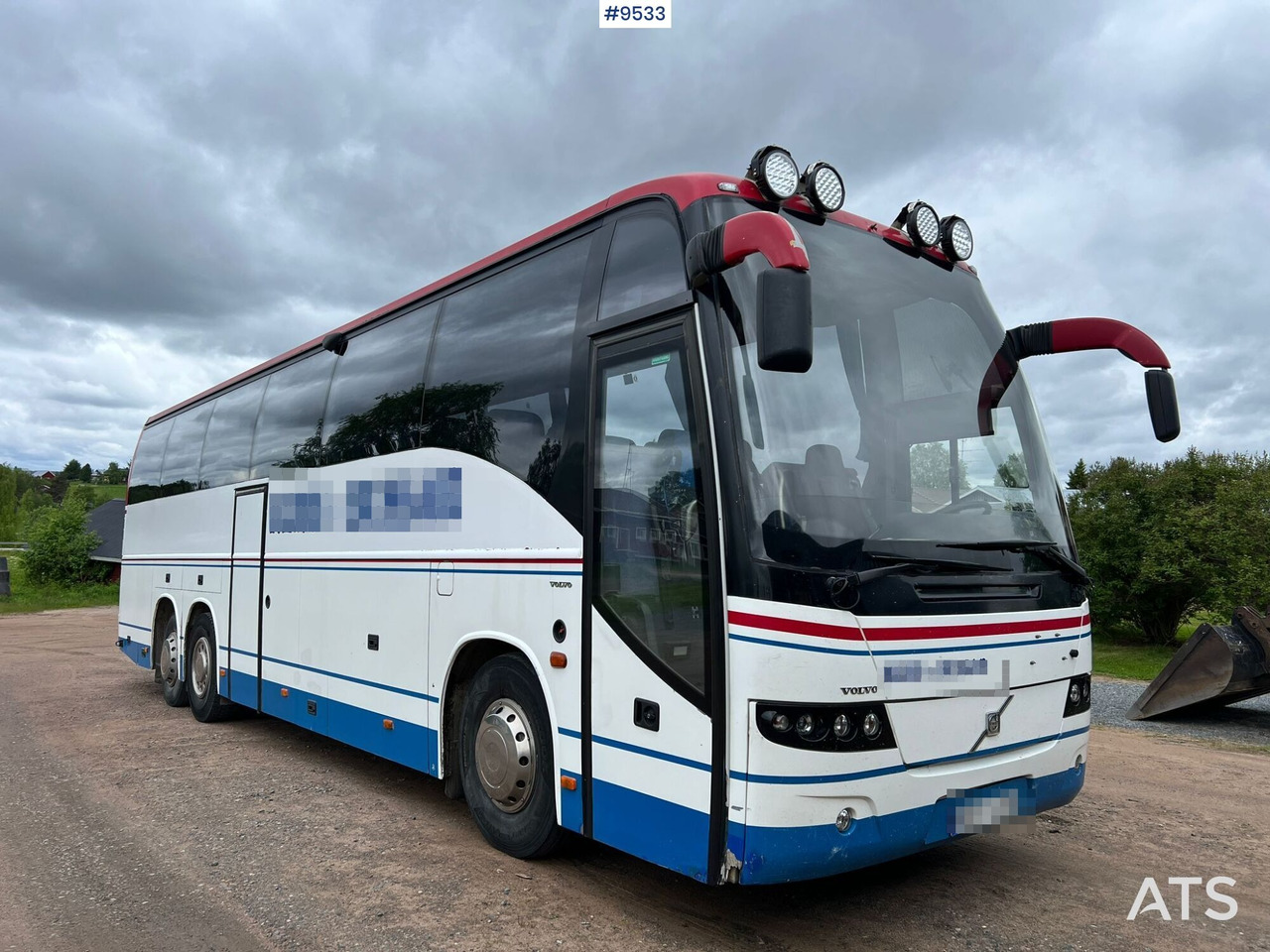 VOLVO B12B 6X2 Passenger Bus - Autocar: foto 2 VOLVO B12B 6X2 Passenger Bus - Autocar: foto 2