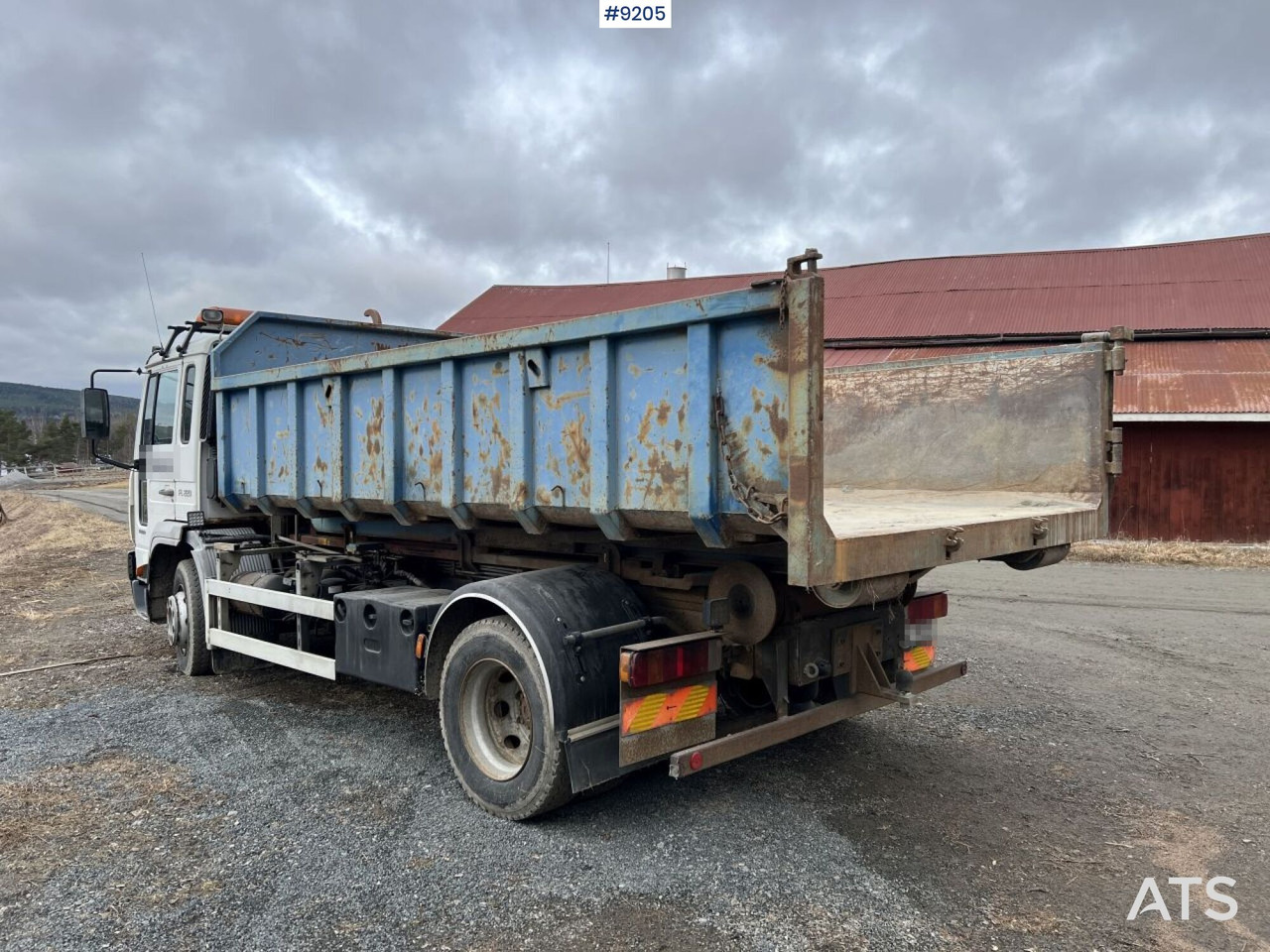 Volvo FL 6 4X2 Truncated hooklift with flatbed - Camión multibasculante: foto 3 Volvo FL 6 4X2 Truncated hooklift with flatbed - Camión multibasculante: foto 3