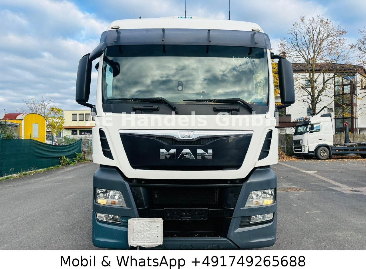 Cabeza tractora MAN TGX 18.440 XLX ADR BL *Retarder/ACC/Standklima: foto 8 Cabeza tractora MAN TGX 18.440 XLX ADR BL *Retarder/ACC/Standklima: foto 8