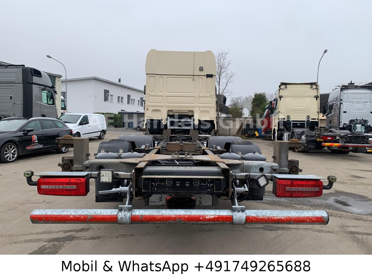 DAF XF 480 SSC LL BDF *Retader/2xTank/ACC/Lift/AHK - Camión portacontenedore/ Intercambiable: foto 4 DAF XF 480 SSC LL BDF *Retader/2xTank/ACC/Lift/AHK - Camión portacontenedore/ Intercambiable: foto 4