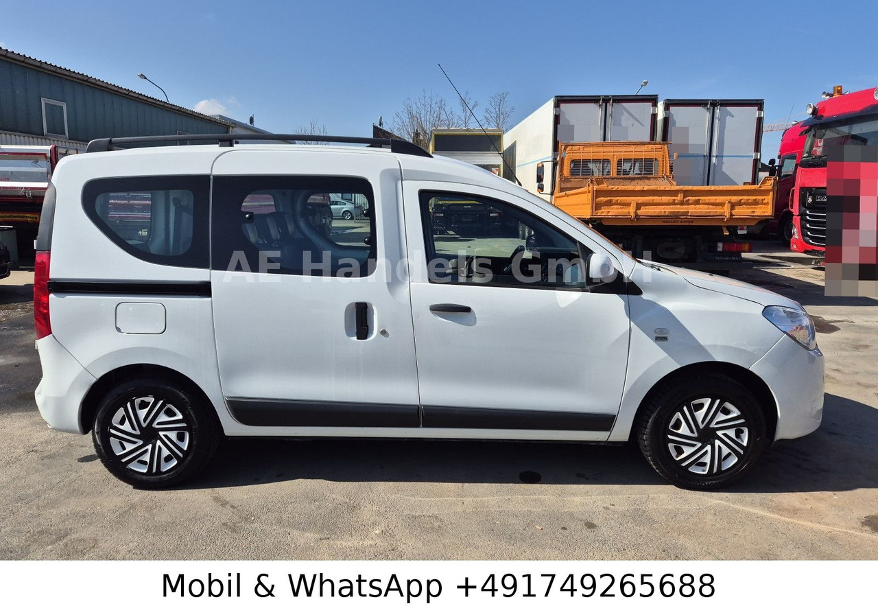 Dacia Dokker Comfort *Behindertengerecht/Rampe/Manual - Furgoneta de pasajeros: foto 4 Dacia Dokker Comfort *Behindertengerecht/Rampe/Manual - Furgoneta de pasajeros: foto 4