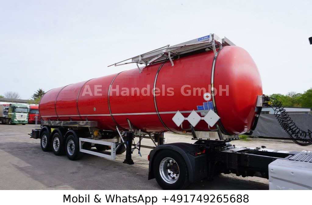 Feldbinder TSA 32.3 Aluminium Bitumen*ADR/32.000Ltr./3-Axle - Semirremolque cisterna: foto 1 Feldbinder TSA 32.3 Aluminium Bitumen*ADR/32.000Ltr./3-Axle - Semirremolque cisterna: foto 1