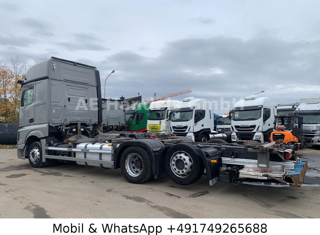 Mercedes-Benz Actros V 2545 BigSpace LL*Retarder/LBW/Lenk+Lift - Camión portacontenedore/ Intercambiable: foto 2 Mercedes-Benz Actros V 2545 BigSpace LL*Retarder/LBW/Lenk+Lift - Camión portacontenedore/ Intercambiable: foto 2