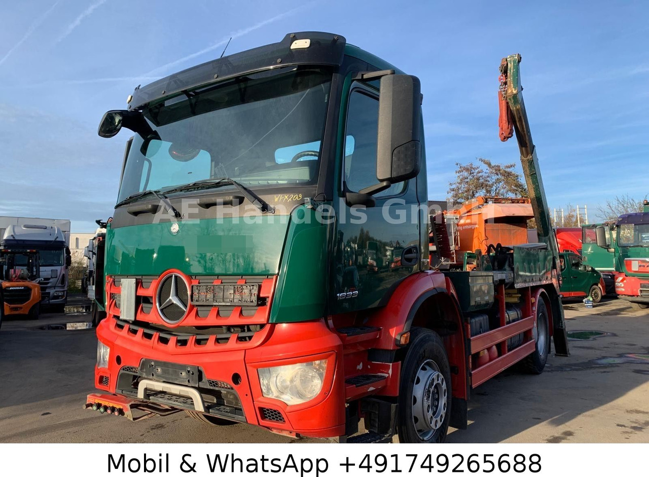 Mercedes-Benz Arocs 4 1833 ClassicSpace Meiller AK 12.T *Funk - Camión volquete: foto 1 Mercedes-Benz Arocs 4 1833 ClassicSpace Meiller AK 12.T *Funk - Camión volquete: foto 1