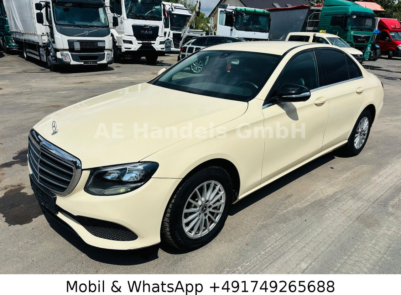 Sedan Mercedes-Benz E 220 d *Leder / Sitzheizung / Tempomat: foto 7