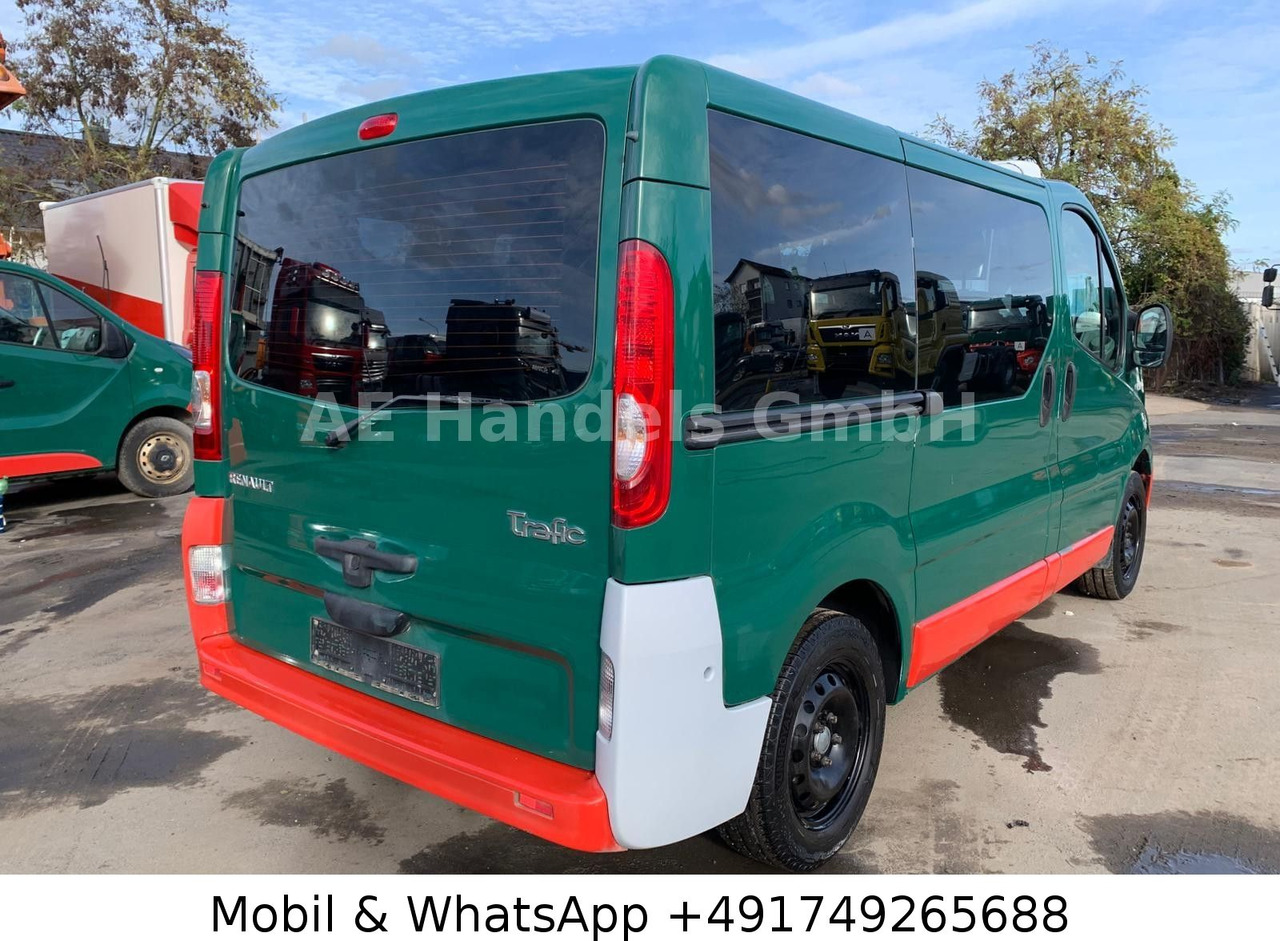 Renault Trafic Combi 9 Sitzer *Klima/Radio/1xSchiebetür - Furgoneta de pasajeros: foto 4 Renault Trafic Combi 9 Sitzer *Klima/Radio/1xSchiebetür - Furgoneta de pasajeros: foto 4