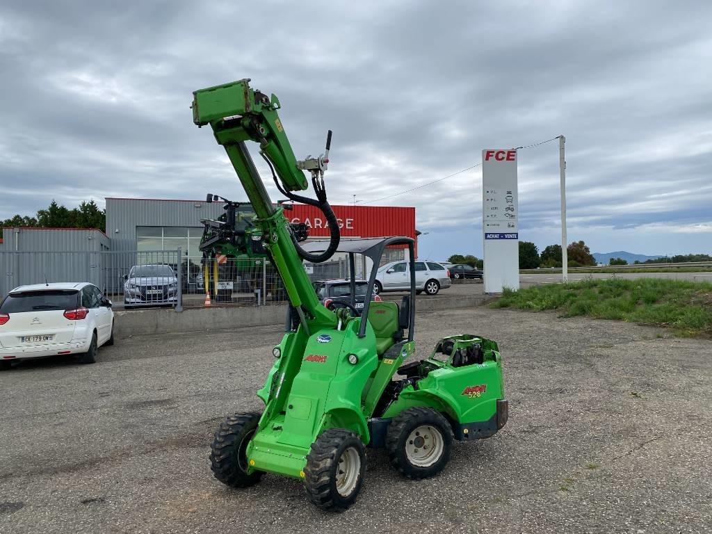 Avant M 528 EIPTT /Certificat CE endommagée - Cargadora articulada: foto 2 Avant M 528 EIPTT /Certificat CE endommagée - Cargadora articulada: foto 2