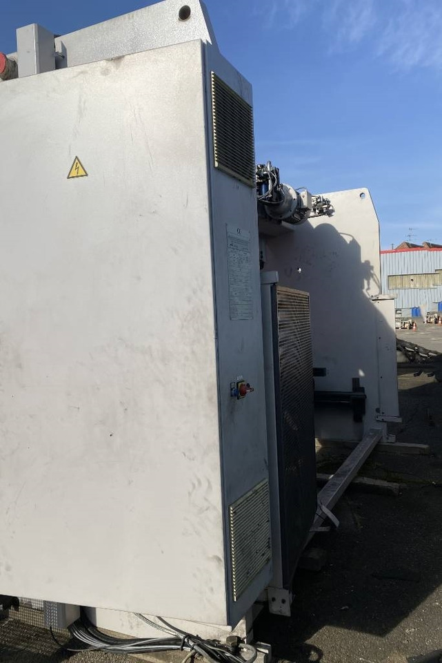 BEYELER Presse/Plieuse PR6 2000KNx4100MM endommagé - Máquina para metal: foto 4 BEYELER Presse/Plieuse PR6 2000KNx4100MM endommagé - Máquina para metal: foto 4